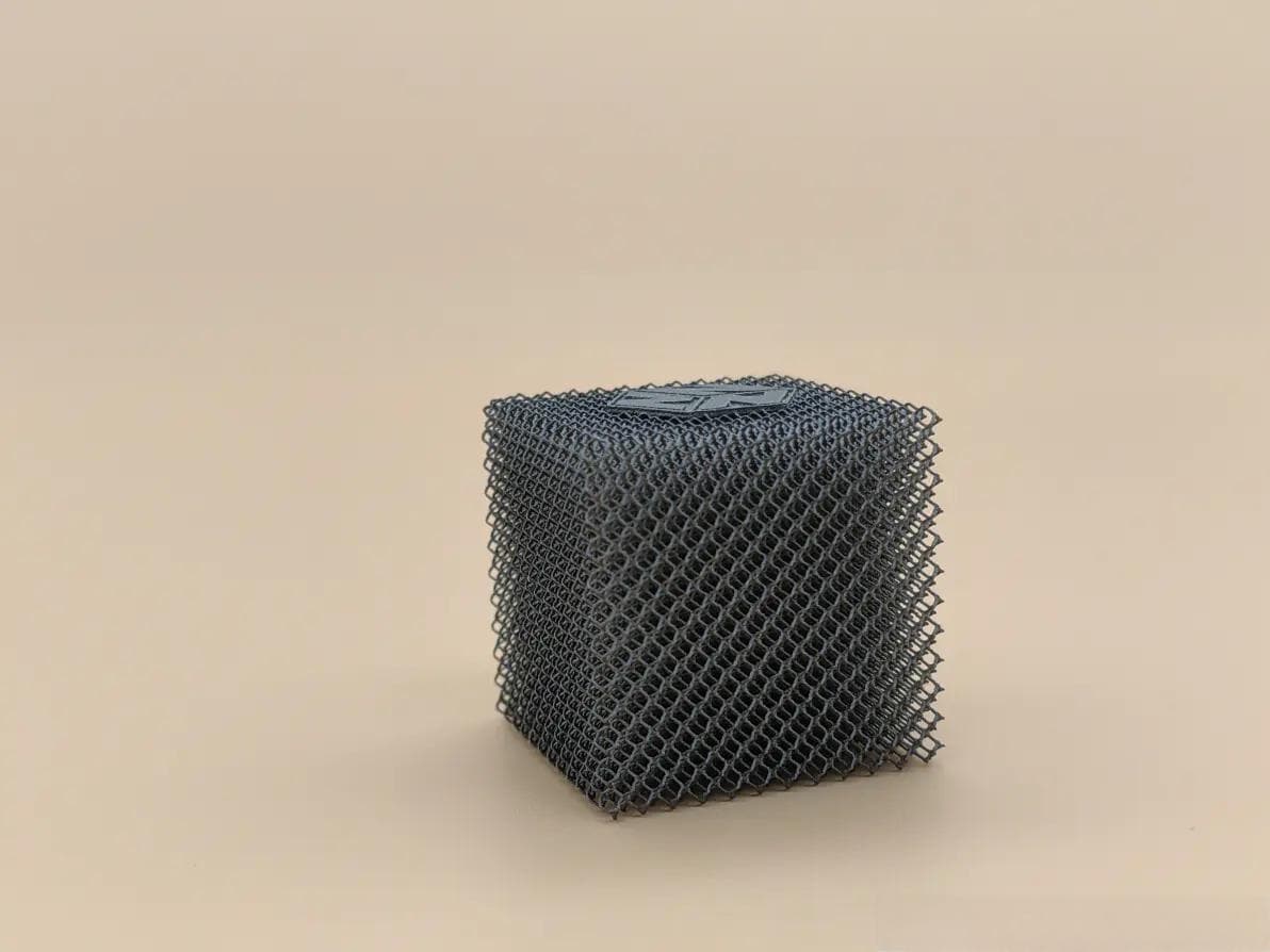 飞天利器！大型钛合金3D打印，为飞机部件制造注入新活力！
