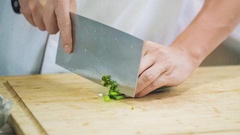 蜂蜜和葱能一起吃吗