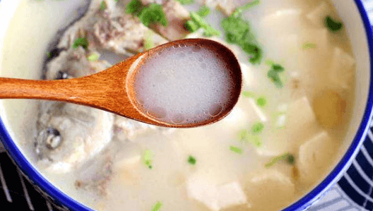 中式烹调中鲜汤的选料与熬制研究