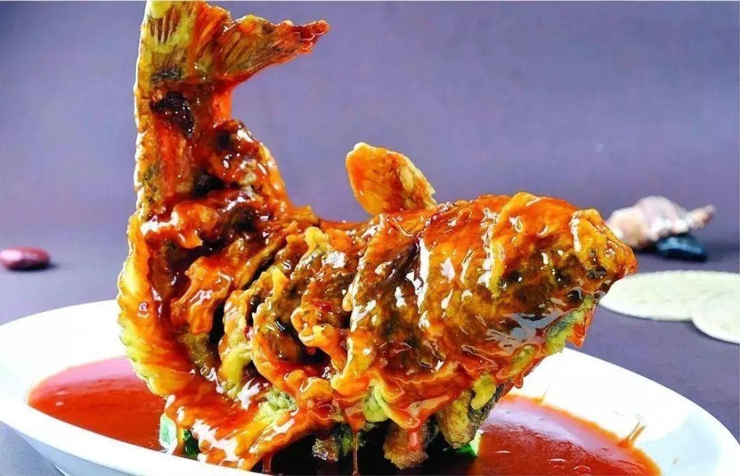 河南经典美食：从豫式黄河大鲤鱼到羊肉烩面