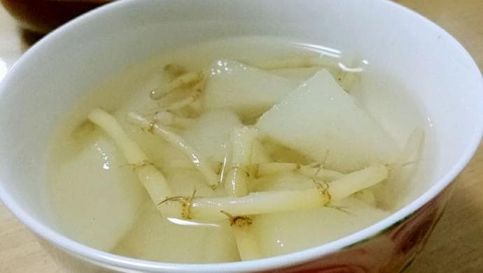 鱼腥草雪梨糖水