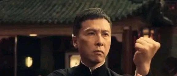 还原历史上真实的一代宗师叶问