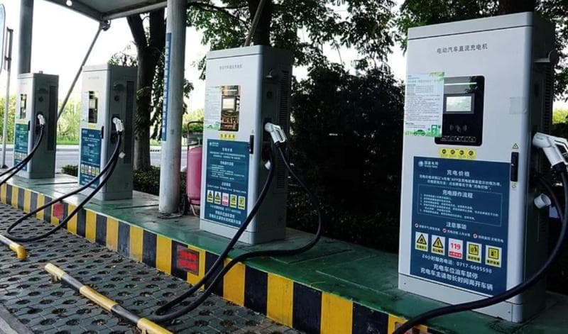 1分钟1元钱！新能源车"超时占位费"引争议