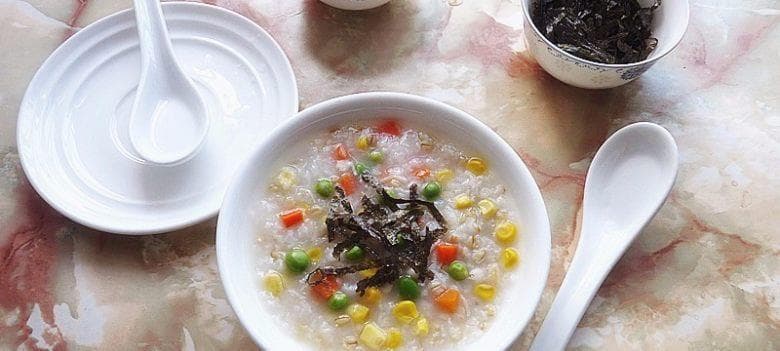 小米杂粮粥的做法（营养丰富，美味可口的早餐）