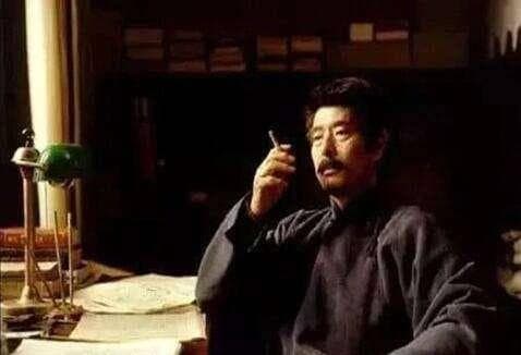 中国现代文学的奠基人，有158个“奇葩”笔名，偏偏这个“火了”