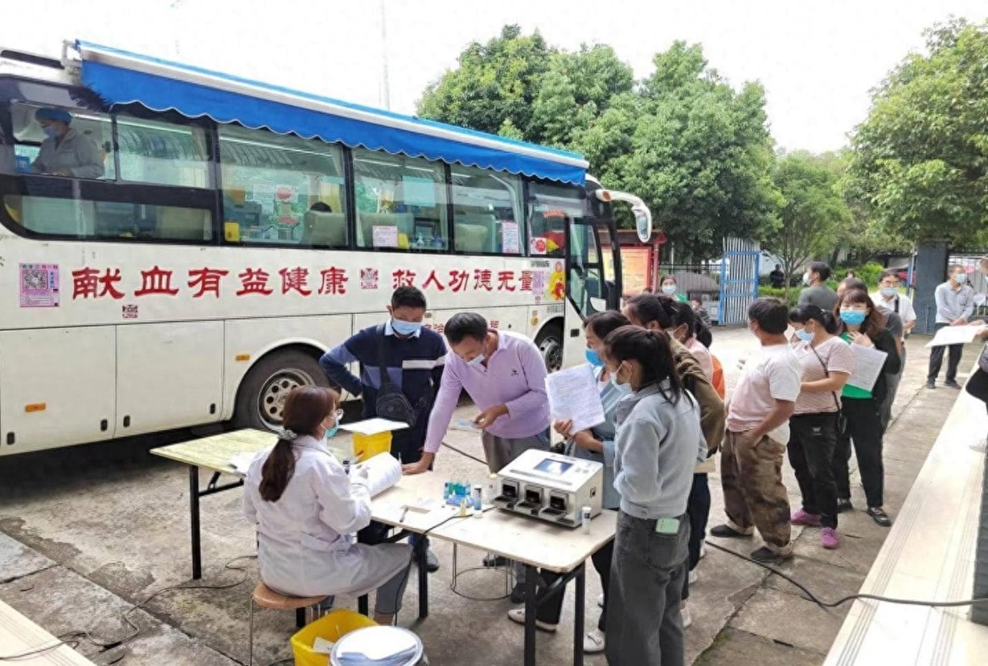 无偿献血已经走到头了？既然原有模式不行，为何不开启有偿献血？