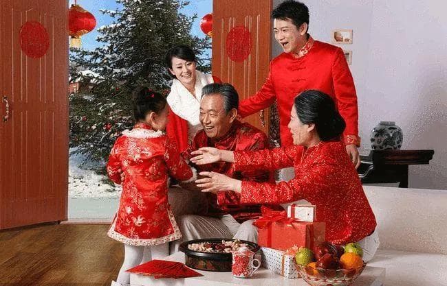 “法定假日”大家有话要说：延长春节假期，灵活双休，增设年休假
