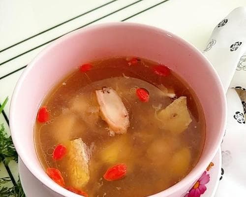 营养丰富，滋补养生——西洋参煲鸡汤的做法（秋季进补，从一碗热腾腾的汤开始）