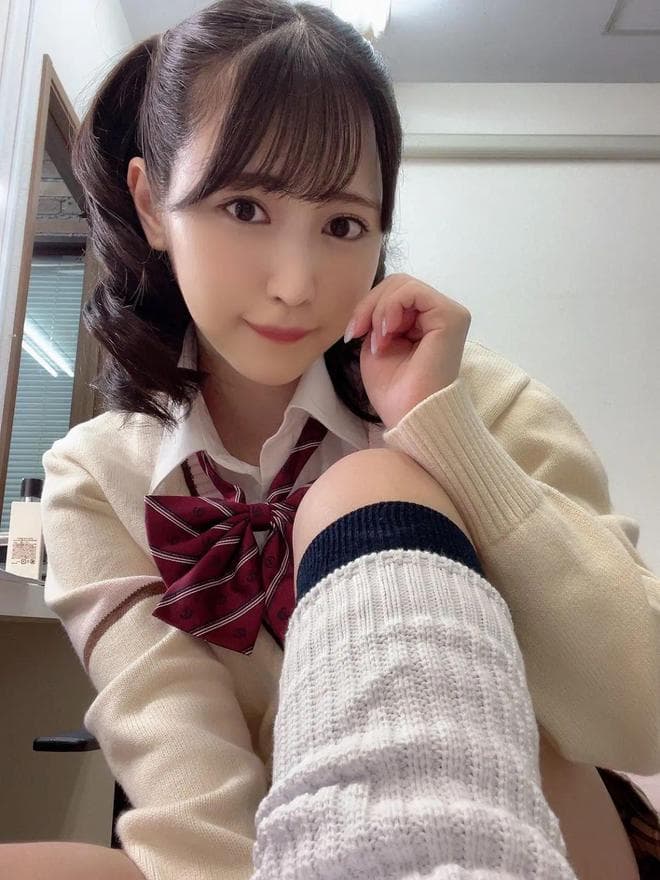 日本最受欢迎女星：小野六花如何赢得观众心