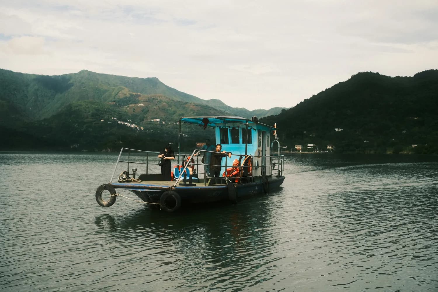 东江湖：郴州的生态守护奇迹