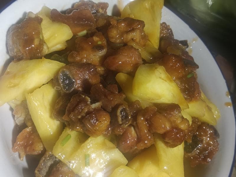 酸甜可口的菠萝鸡块