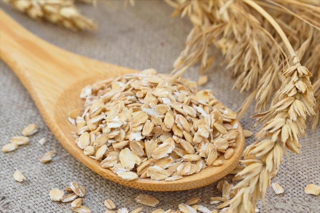 燕麦是“害人精”，还是营养佳品？医生提醒：两种燕麦尽量要少吃