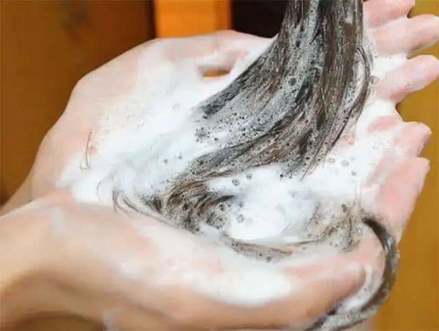 脱发人的「自救指南」从这些细节入手，管好你的「头」等大事