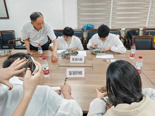 潮评丨60款足浴包仅2款合格,中药泡脚藏着多少猫腻?