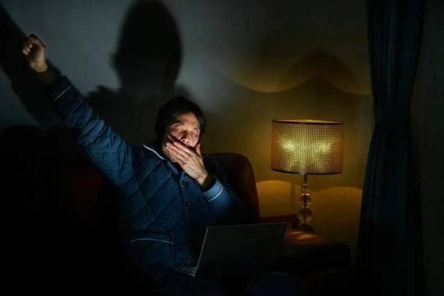 肝硬化是睡出来的？医生告诫：不想肝硬化，睡觉注意这4点