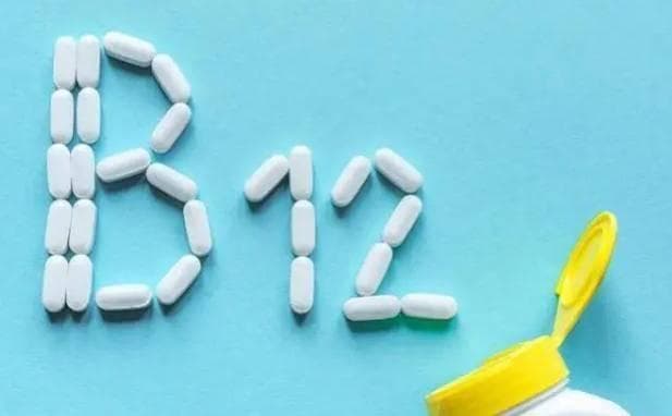 维生素B12：缺乏会导致贫血，四类人群需重点补充