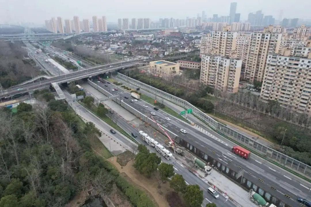 S20（西新港-沪南路）建设迎来新进展！主线道路施工已完成