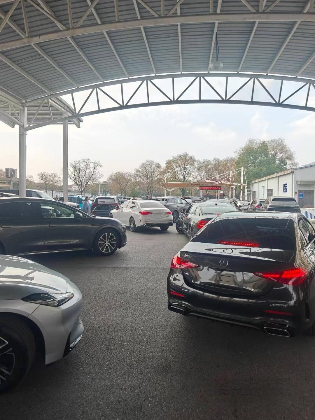 南京新车上牌攻略：临牌可申领三次，全市8点办理