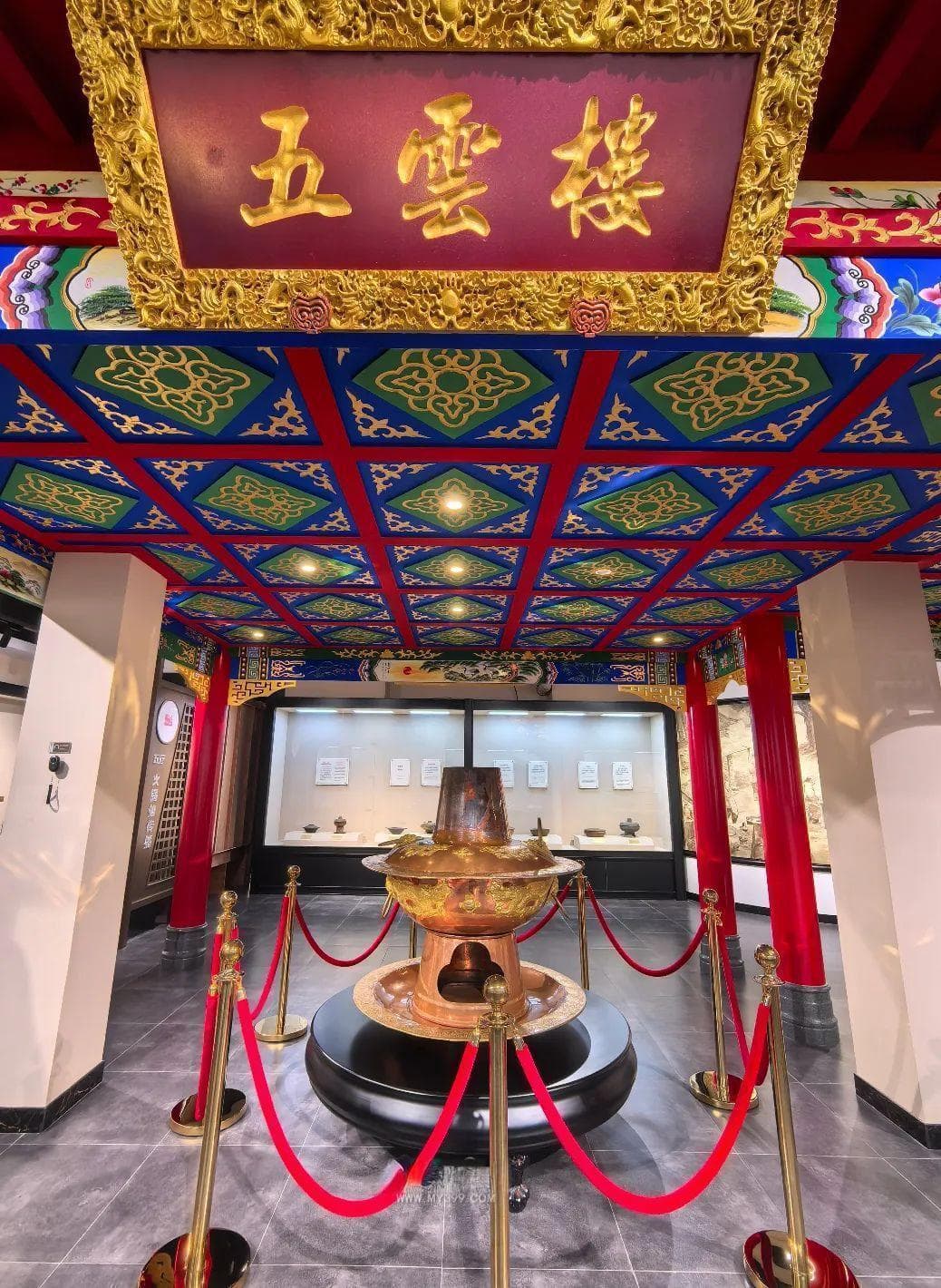 探寻千年火锅文化底蕴：走进满族火锅文化博物馆
