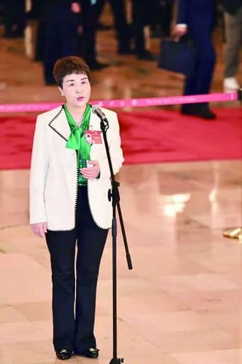 全国两会聚焦婚俗改革：代表委员共话治理高价彩礼