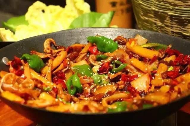 下饭的湘西菜，张家界这些特色美食，值得打卡！