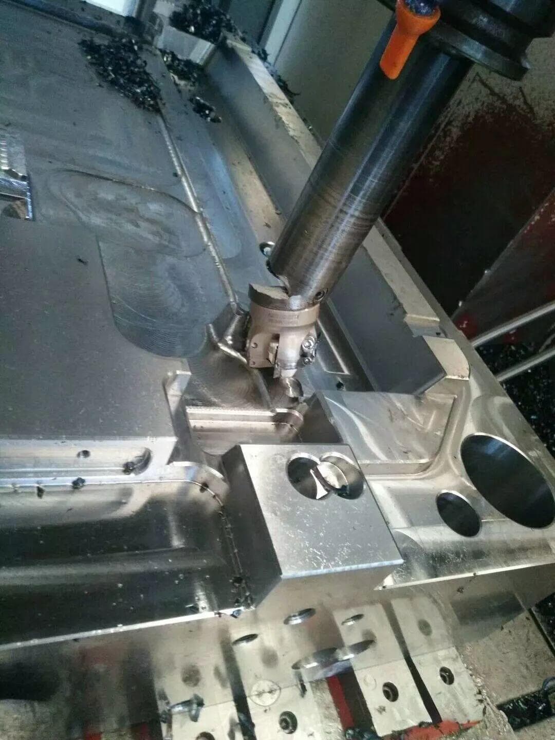 铣刀选左旋刀还是右旋刀? 大有讲究