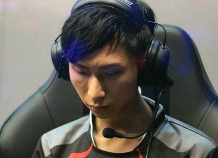 KPL经典时刻：梦泪无兵线偷塔