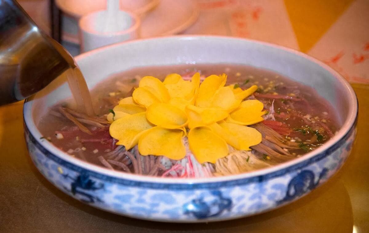 洛阳特产有哪些能带走吃的（来洛阳旅游必吃的10大特色美食）