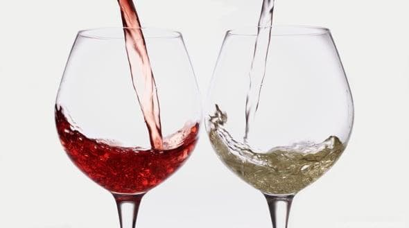 白葡萄酒和红酒哪个对身体好？