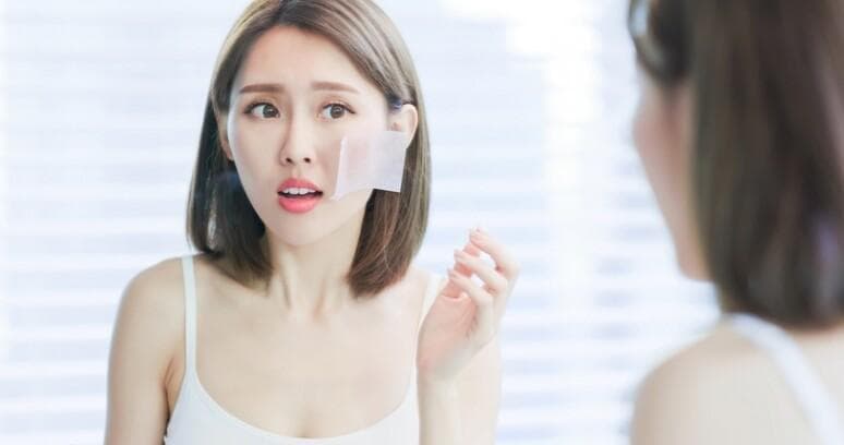 脂肪粒会自己消失吗？皮肤科医生讲解油脂粒成因！教你分清扁平疣/汗管瘤