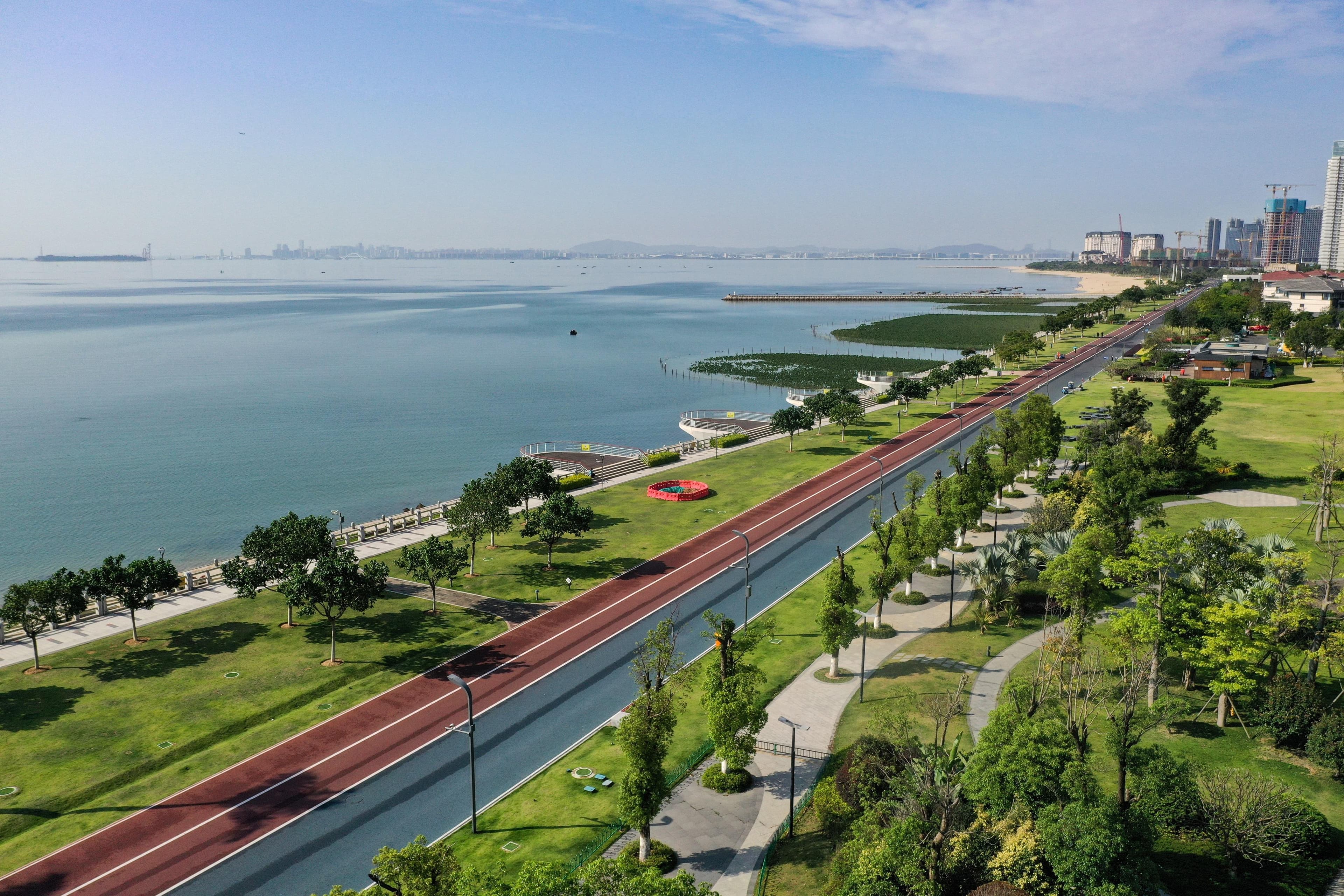 “烂海滩”变身“浪漫线”，厦门这片海域，靓！