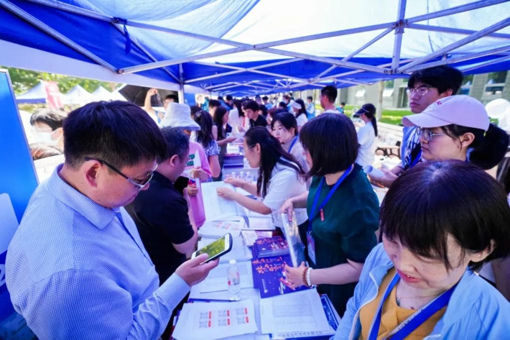 多所高校放宽转专业政策，医学专业转入仍有条件限制