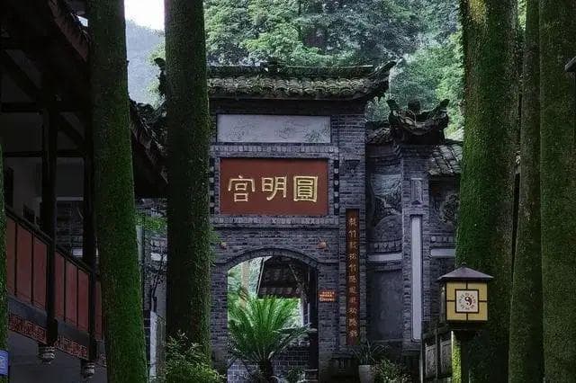 成都有座道观，曾是画家张大千的长期隐居地，但知道的人却很少！