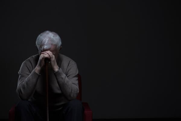 老人怕寂寞孤独怎么办?