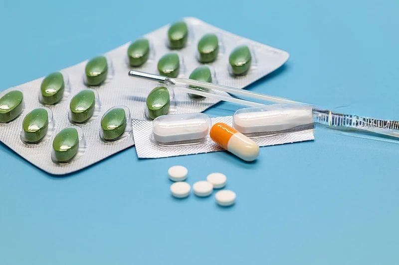 流感防治全攻略：黄金48小时用药指南与家庭消毒要点