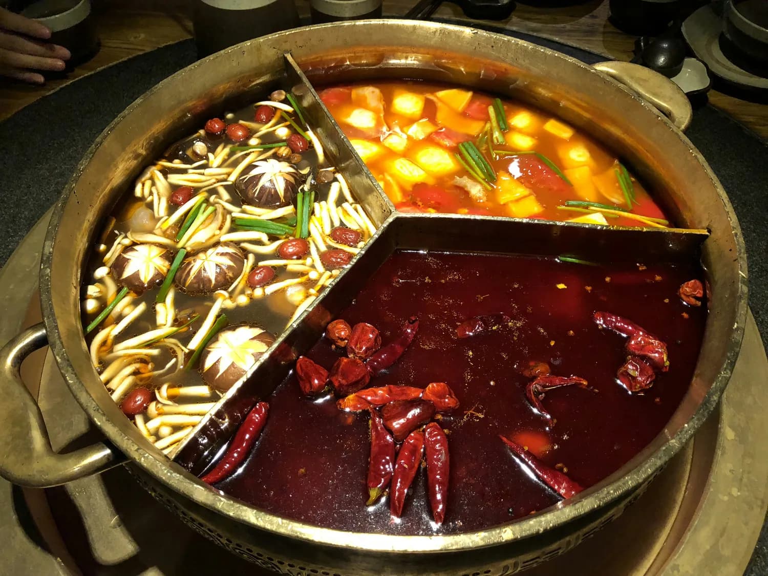数字化赋能传统美食：毕节市餐饮业转型升级新路径
