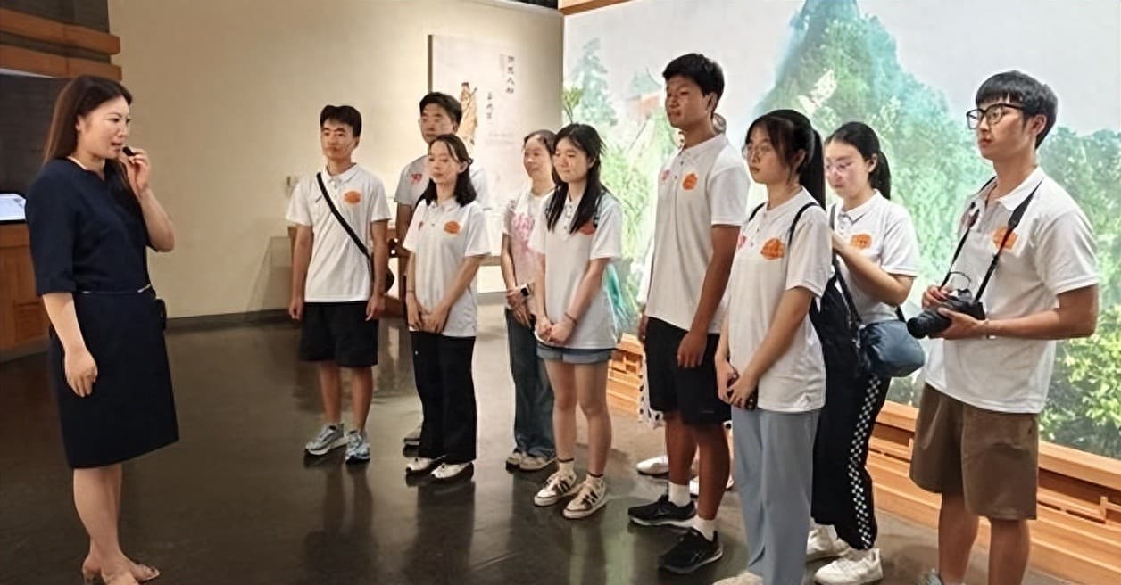 武当仙山：文化遗产的守护与重生之旅