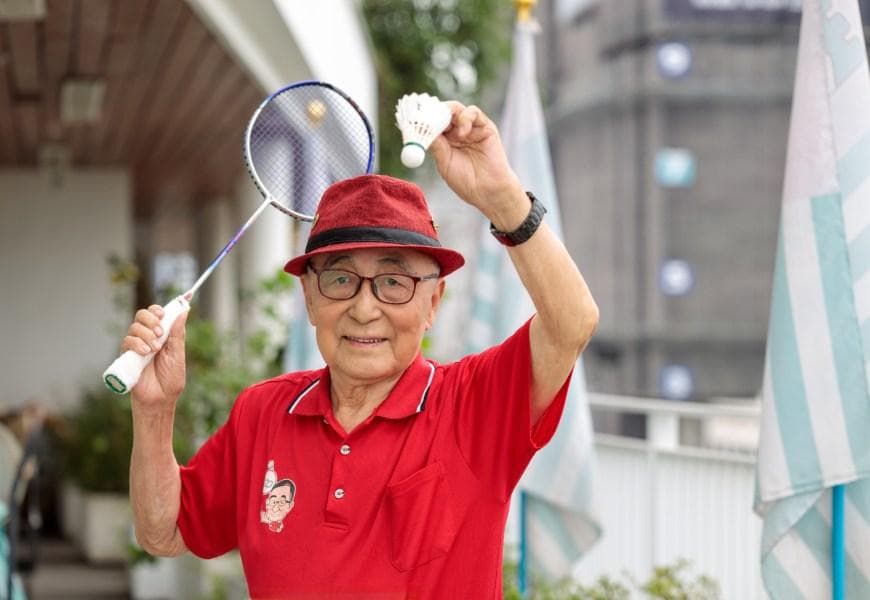 103岁仍每周打羽球，这位百岁老人做对了什么？