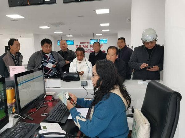 “四办服务”+银政合作，洛南县社保卡改革走在全市前列