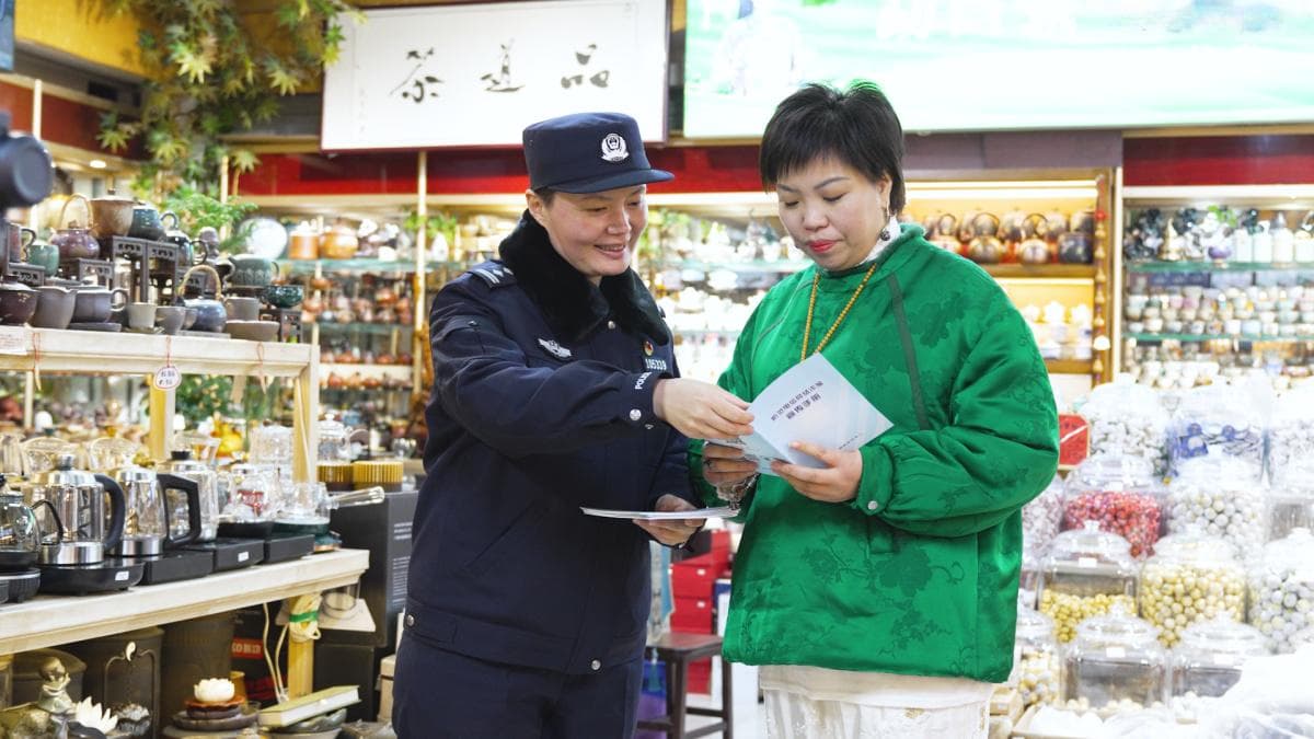 从早“走”到晚！直击郑州社区民警马玉璞“冬季行动”的一天