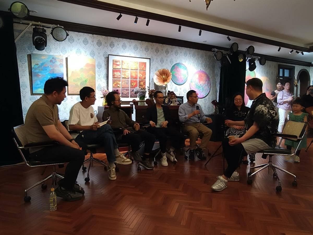 穿越边界的诗意对话：姜丹丹绘画艺术个人展