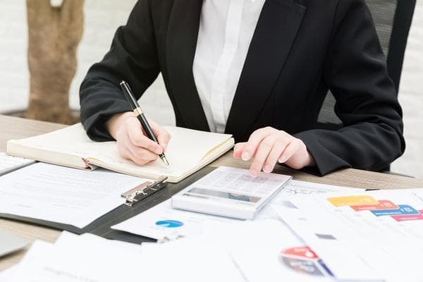 劳动争议仲裁申请所需资料全解析：保障权益的关键准备