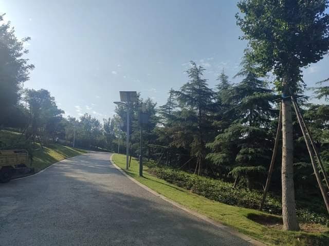 孩子厌学拖延和害怕失败背后，往往有一个习惯控制和高要求父母