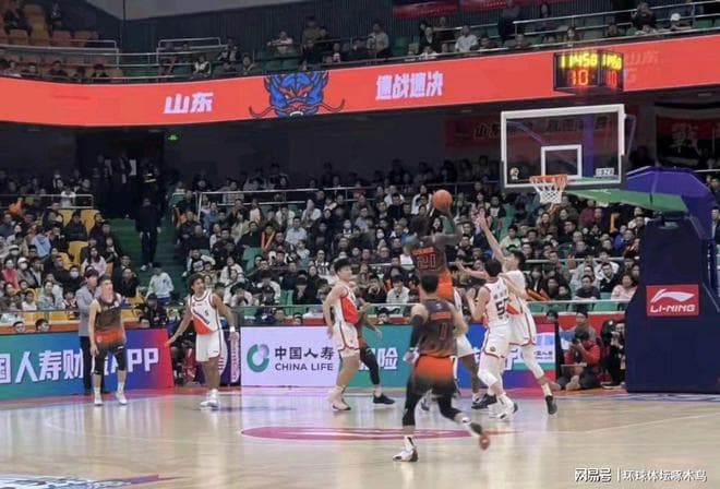 CBA43轮山东102-83江苏 山东男篮30胜13负 高诗岩11分