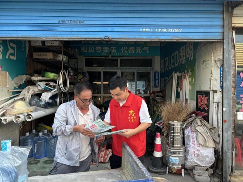 鸠江区湾里街道凤鸣湖社区：环境整治提“颜值” 齐心打造美社区