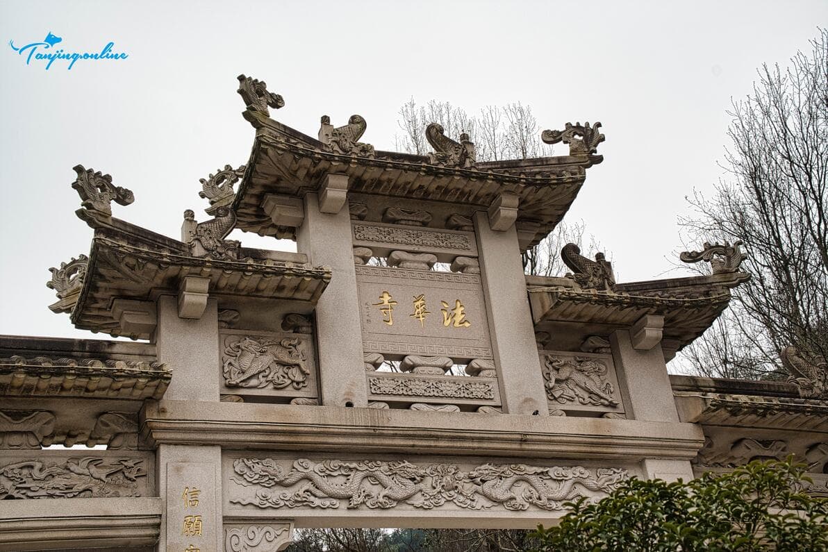 杭州法华寺2025指南｜千年禅意与科技共生的秘境