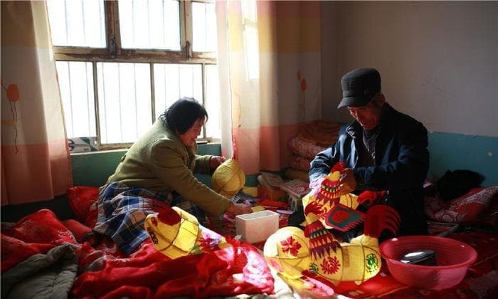 600多年历史的手工灯笼只剩4、5家在做 每个仅售20元