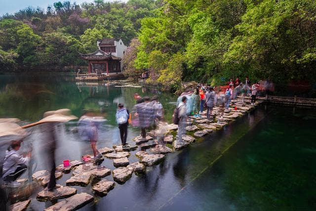 南京珍珠泉：入冬寻味之旅，探寻古泉周边的美食秘境