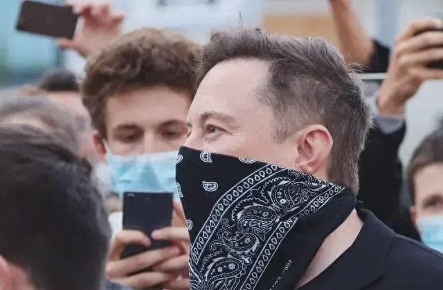 马斯克开挂般的一生，究竟是从何开启的？他都取得了哪些成就？