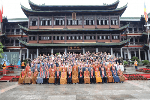 绚丽灯彩点亮千年古刹，南华禅寺系列文化活动正式启幕